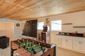 Fun Game Room with Arcade Getaway